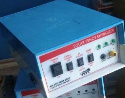 Blue Automatic ABS Body Solar Fence Energizer For Agriculture Size