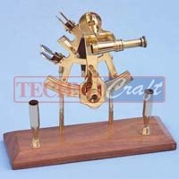 Desktop Wooden Pen Stand