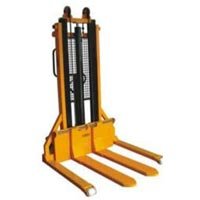 Straddle Stacker