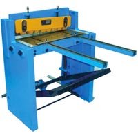 Metal Sheet Shearing Machine