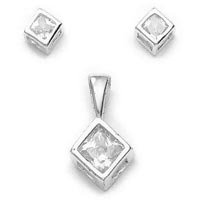 Zircon Pendant