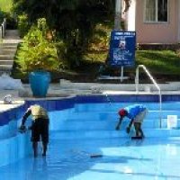 Swimming Pool Cleaning Service