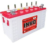 Batteries & Charge Storage Devices