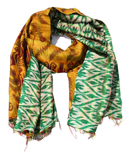 Embroidered scarves, Style : Kantha