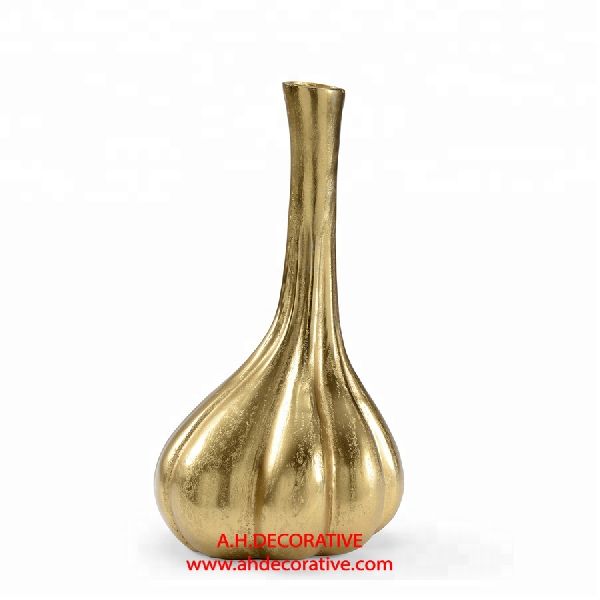 Garlic Shape Gold Metal Flower Vase, Style : Europe