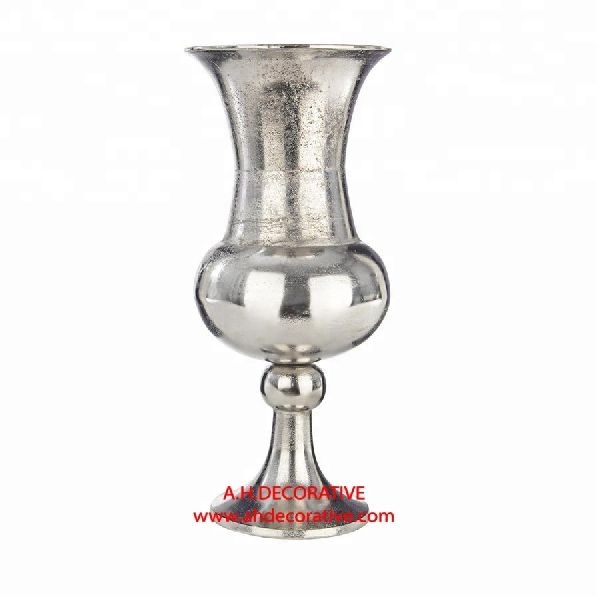 Aluminium Silver Metal Flower Urn, Style : AMERICAN STYLE