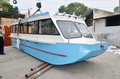 Coated Exacta Boat, Specialities : Durable