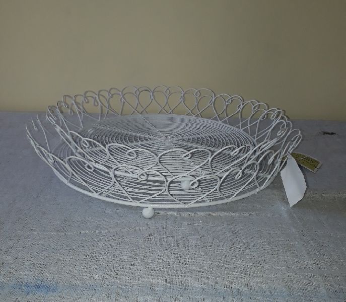 metal heart shape small basket