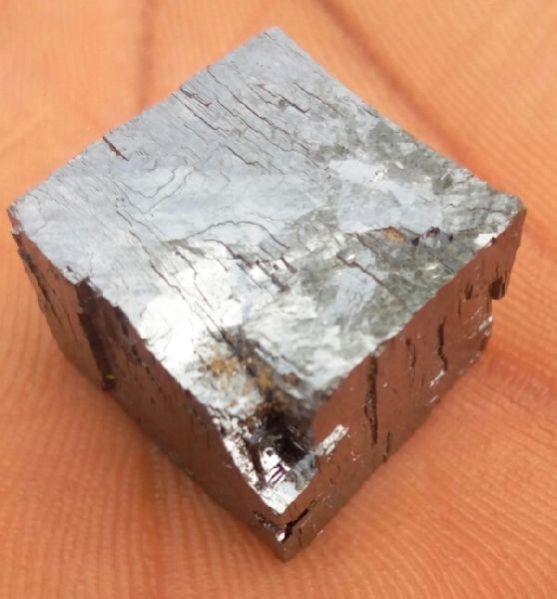 Suppliers of Ores and Minerals from Praha, Czech Republic by VV Africa