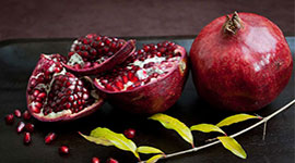 Organic Fresh Pomegranates, for Juice, Taste : Sweet
