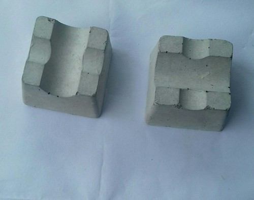 Cement Concrete Cover Blocks, Feature : Smooth finish