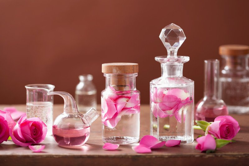 Rose oil, Feature : Completer Pure, Highly Effective, Nice Fragrance