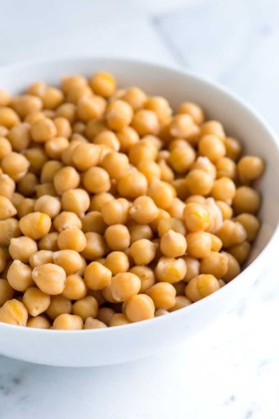 white chickpeas