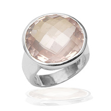 Rose quartz gemstone ring