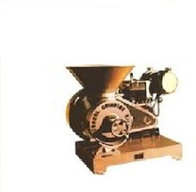 Spice grinding mill, Certification : ISO