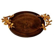 Round wood platter with metal handle, Feature : Eco-Friendly