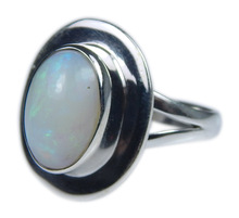 Ethiopian opal ring, Occasion : Anniversary, Engagement, Gift, Party, Wedding