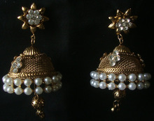 Antique jewelry jhumka earrings, Occasion : Anniversary, Engagement, Gift, Party, Wedding, Occasion