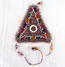 Mirror work Afghani Antique pat, Technics : Beaded