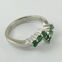 Delicate Green Emarald Silver Ring, Size : Small To Large