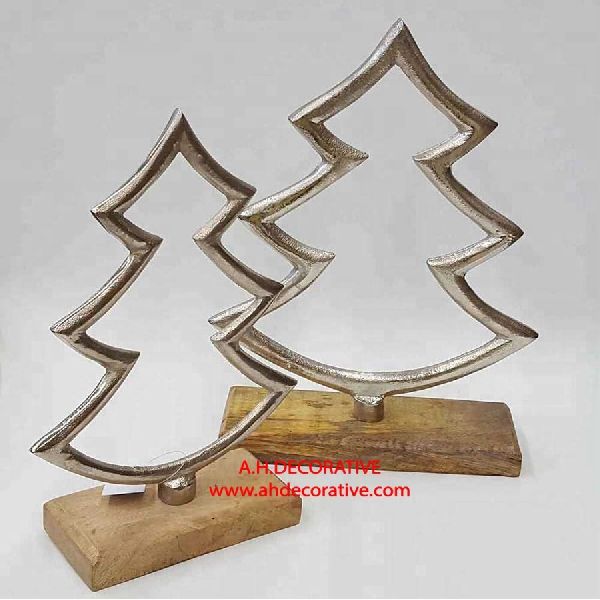 Aluminum Christmas Tree On Wooden Base, for Home Decoration