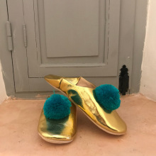 Handmade Moroccan pom pom slippers, Gender : Women
