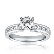 NATURAL DIAMOND WEDDING Ring