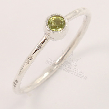 Natural Peridot Gemstone Ring, Color : Green