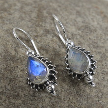 High Polish moonstone gemstone earring, Occasion : Anniversary, Engagement, Gift, Party, Wedding