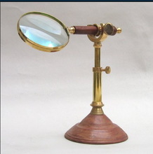 stand magnifying glass