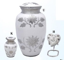 Brassworld India Metal Flower Brass Cremation Urn, for Adult, Style : American Style