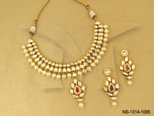Modern Kundan adorable drop shaped neckalce set-