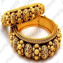 Gold Plated 22kt Embossed Filigree Mughal Bangles Set