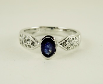 Rose cut diamonds Engagement ring, Main Stone : Sapphire