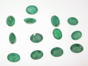 Emerald Oval faceted, Stone Size : 8x10mm