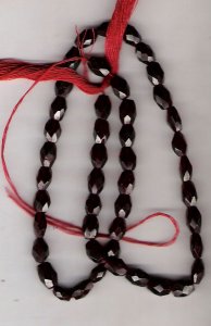Garnet beads oval faceted, Size : 36 inch