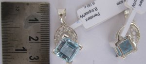 Pendant With Blue Topaz & White Topaz