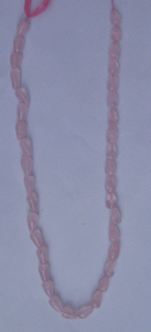 Rose Quartz plain drops beads, Size : 2.50 to 3.00 cts
