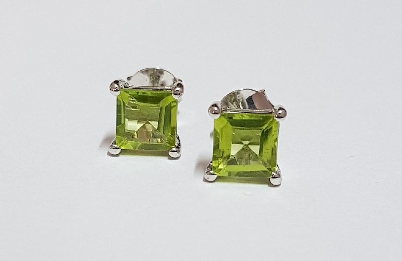 Stud Ear Ring 6mm sq.