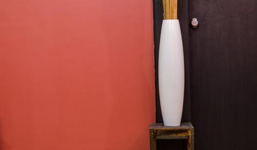 Round Polished Lily Wood Vase Pot, for Home Decor, Hotel Decor, Restaurant Decor, Style : Common