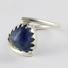 Stylish Tenzanite Gemstone Silver Ring