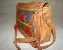 Handicraft Villa Designer Leather Messenger Bag, Color : Beige