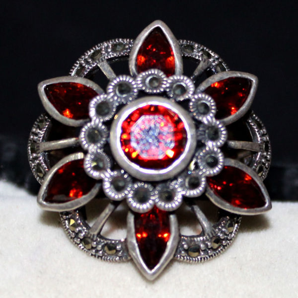 925 Sterling Silver Garnet Gemstone Marquise Round Shape Faceted Ring