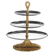  Metal golden cake stand, Size : CUSTOMISED