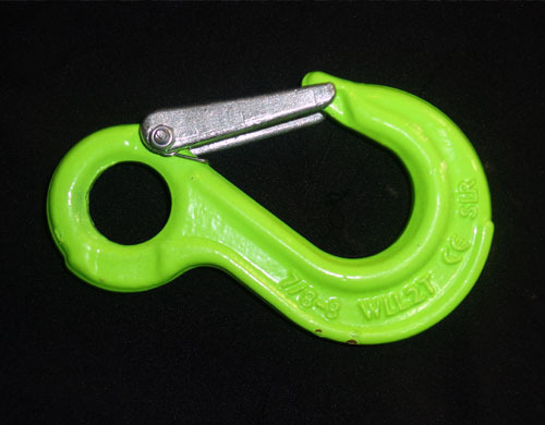 Plastic Body Industrial Chain Hooks, Feature : Durable