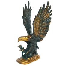 Aakrati Antique Metal eagle sculpture, Technique : Moulding