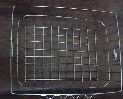 Polished Stainless Steel Wire Basket, for Kitchen, Feature : Easy To Carry, Glossy Finish, Superior Finish