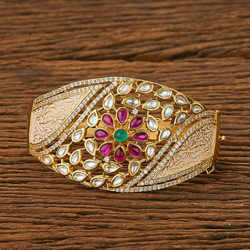 Alloy kundan jewellery, Occasion : Anniversary, Engagement, Gift, Party, Wedding, Festival