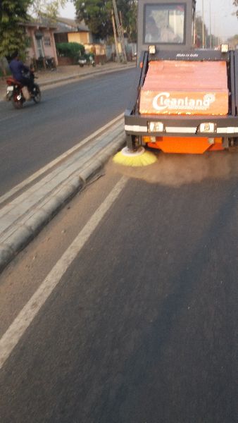 Road Cleaning Machine INDIA