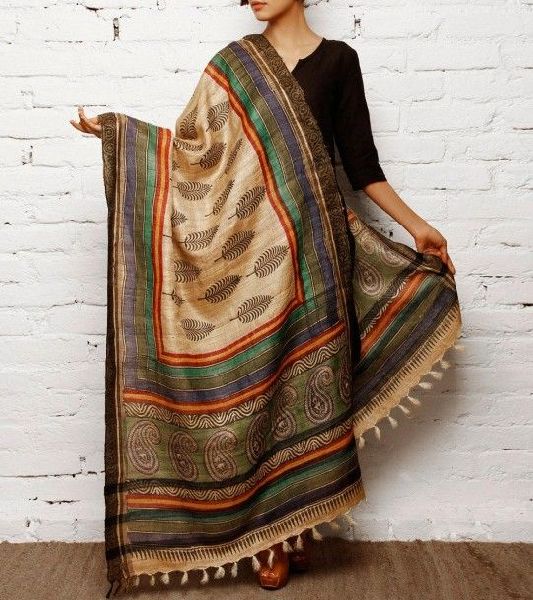 Printed Golden Tussar Silk Dupatta, Technics : Handloom